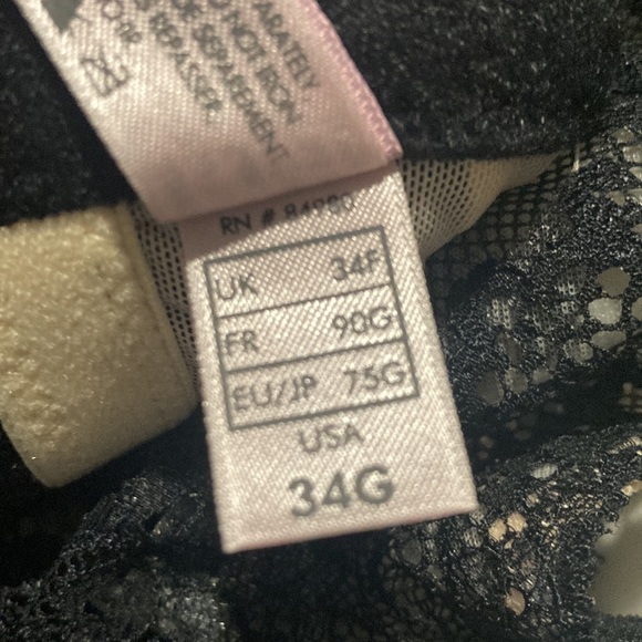 PARISA - Picture 14 of 14